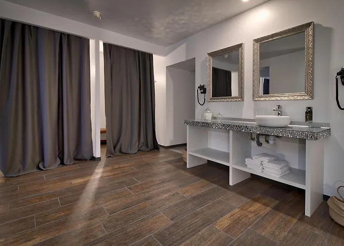 Belfry & By Ligne St Barth Szálloda Lourdes