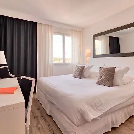 Отель Belfry & By Ligne St Barth Лурд