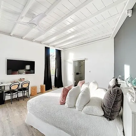 Belfry & By Ligne St Barth Hotel 5*