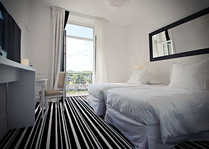 Belfry & By Ligne St Barth 5* Лурд