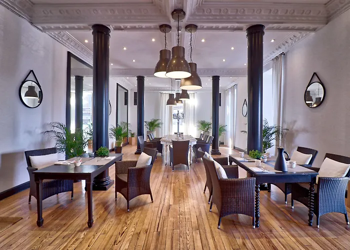 Belfry & By Ligne St Barth Лурд