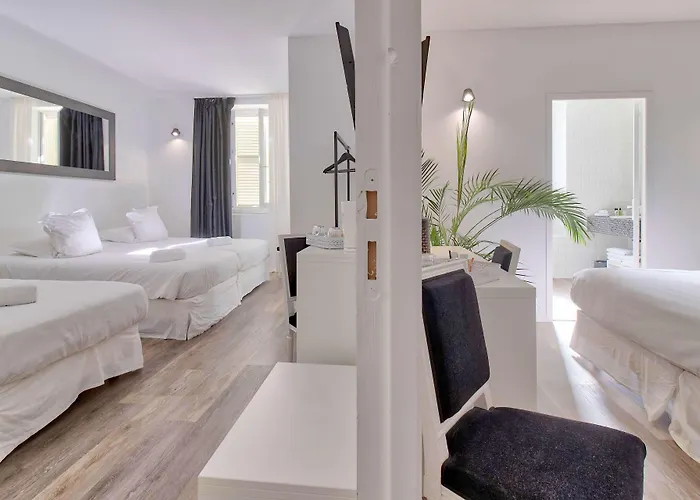 Belfry & By Ligne St Barth Отель Лурд