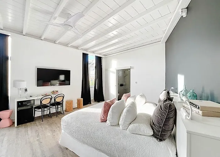 Belfry & By Ligne St Barth Отель 5*