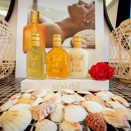 Hotel Belfry & By Ligne St Barth 5*